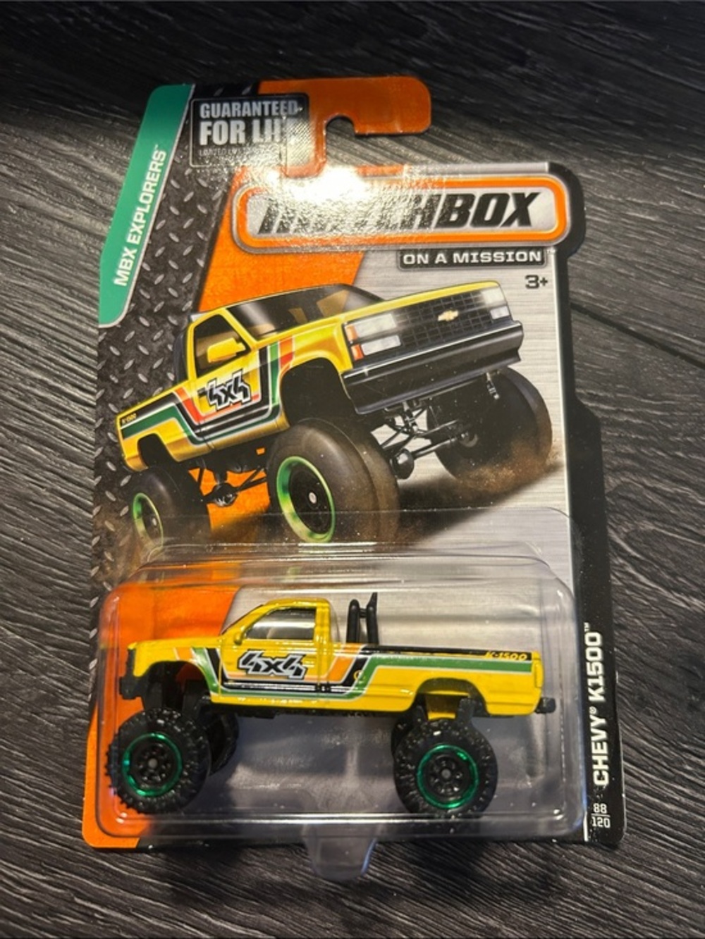 2015 Matchbox CHEVY K1500 Yellow 88/120 MBC Explorers Chevrolet Pickup Truck